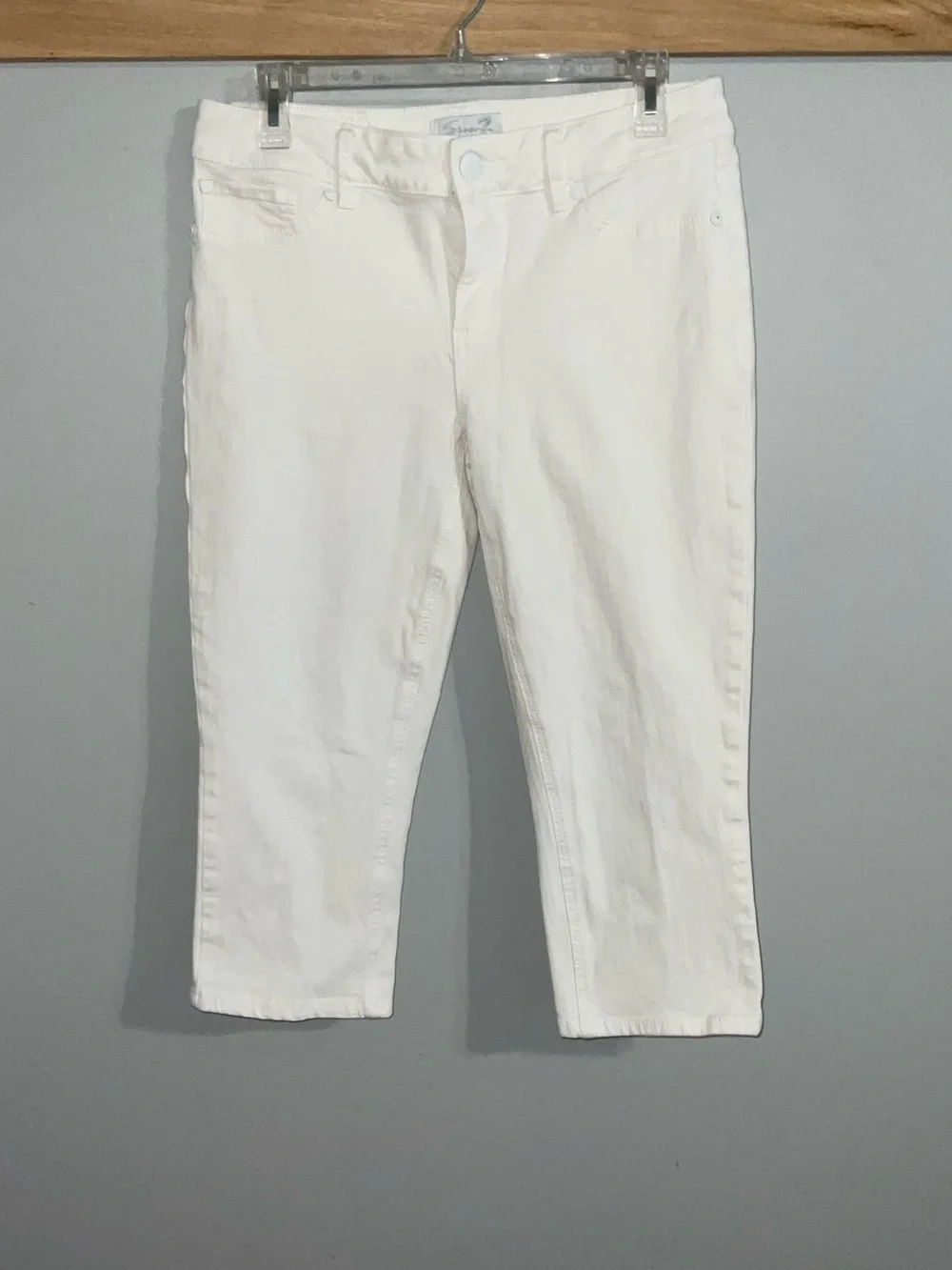 Seven7 White Skinny cropped Capri Denim Jeans Size 10